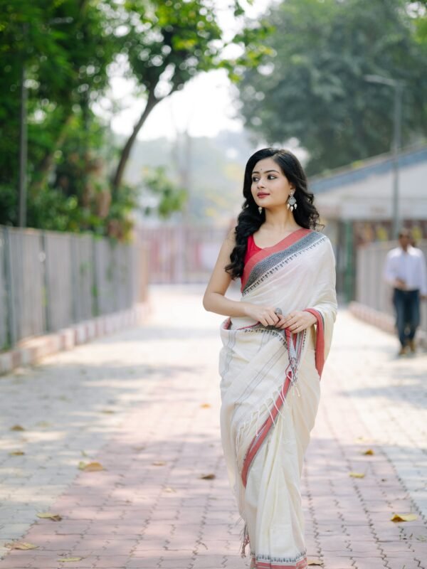 pure handloom cotton in red & white with black jamdani threadwork